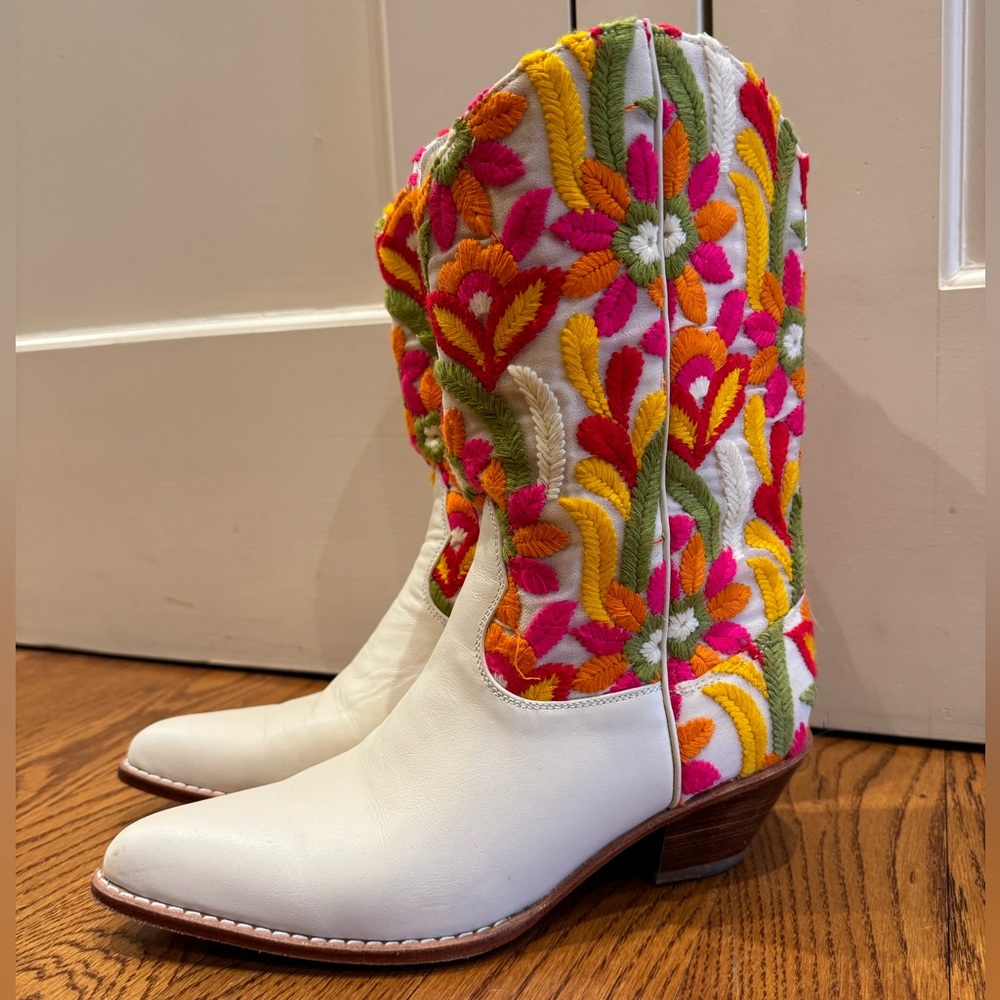 Free People Momo Selina Embroidered Boots Size 38